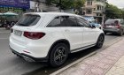 Mercedes-Benz GLC 300 2020 - Khánh Hòa: Nội thất kem cực sạch với gia đình có con nhỏ - Nhận xe chỉ 690 triệu - Xe 1 chủ từ đầu