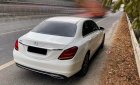 Mercedes-Benz C200 2019 - Xe màu trắng