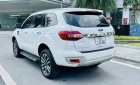 Ford Everest 2019 - Xe màu trắng