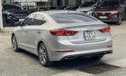 Hyundai Elantra 2017 - Màu bạc, giá cực tốt