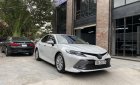 Toyota Camry 2020 - Bán xe màu trắng