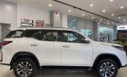 Toyota Fortuner 2022 - Thiết kế thời thượng, công nghệ ấn tượng