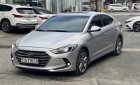 Hyundai Elantra 2017 - Màu bạc, giá cực tốt