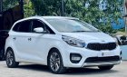 Kia Rondo 2.0 gat 2018 - — Kia Rondo 2.0 AT màu trắng biển tỉnh  -- Sản Xuất 2018  