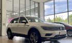 Volkswagen Tiguan 2022 - Volkswagen Tiguan Luxury S 2022 màu Đen - Giao ngay, khuyến mãi tháng 11: 50% phí trước bạ và quà tặng