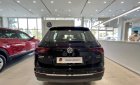 Volkswagen Tiguan 2022 - Volkswagen Tiguan Luxury S 2022 màu Đen - Giao ngay, khuyến mãi tháng 11: 50% phí trước bạ và quà tặng