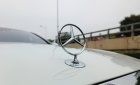 Mercedes-Benz 2016 - Màu trắng, nội thất nâu vân gỗ quý phái