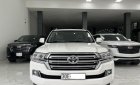 Toyota Land Cruiser VX 2016 - Toyota Landcruiser VX 4.6V8 sản xuất năm 2016 màu trắng nội thất kem. Xe đăng ký biển Hà Nội một chủ từ đầu, chủ đi rất 
