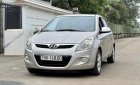 Hyundai i20 2011 - Màu bạc số tự động