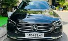 Mercedes-Benz E180 2021 - Màu đen, xe nhập