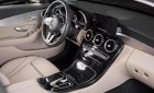 Mercedes-Benz C180 2021 - Xe màu đỏ  