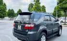 Toyota Fortuner 2011 - Màu xám số tự động