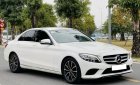 Mercedes-Benz C200 2019 - Trắng siêu mới