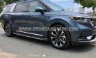 Kia Carnival 2021 - Biển thành phố