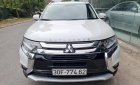 Mitsubishi Outlander 2018 - Xe màu trắng  