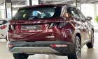 Hyundai Tucson 2023 - Màu đỏ giá ưu đãi