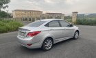 Hyundai Accent 2011 - Màu bạc đẹp