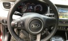 Kia Rondo 2018 - Màu đỏ số sàn