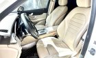 Mercedes-Benz GLC 300 2021 - Nội thất kem, odo: Chỉ 24.000km, bản full option, lên nhiều đồ chơi xịn, cực siêu mới