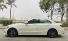 Mercedes-Benz 2017 - Xe màu trắng