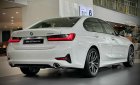 BMW 320i 2023 - Ưu đãi cực sốc trong tháng, giao ngay, tặng tiền mặt, và gói bảo hành + phụ kiện full theo xe