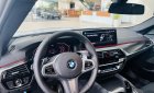 BMW 520i 2023 - Xe giao ngay, ưu đãi tiền mặt hấp dẫn đầu năm mới, tặng kèm bộ quà tặng phụ kiện full theo xe