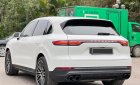 Porsche Cayenne 2018 - Bán xe màu trắng