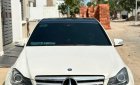 Mercedes-Benz C300 2011 - Màu trắng