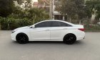 Hyundai Sonata 2010 - Xe màu trắng