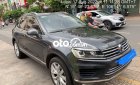 Volkswagen Touareg Công ty khó khăn nên cần bán xe gấp 2016 - Công ty khó khăn nên cần bán xe gấp