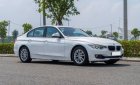 BMW 320i 2013 - Màu trắng, nhập khẩu số tự động