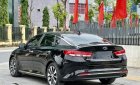 Kia Optima 2018 - Màu đen, giá chỉ 660 triệu