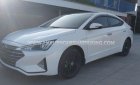 Hyundai Elantra 2019 - Màu trắng, số sàn