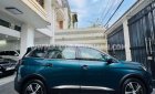 Peugeot 5008 2020 - Xe màu xanh lam số tự động