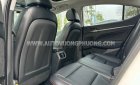 Hyundai Elantra 2016 - Màu trắng