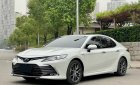 Toyota Camry 2022 - Màu trắng, nhập khẩu