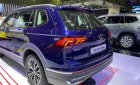 Volkswagen Tiguan 2023 - Bản Facelift - Tặng phụ kiện - Hỗ trợ phí trước bạ - Book liền tay liên hệ em Dũng