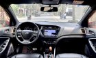 Hyundai i20 Active 2017 - Màu đỏ, xe nhập