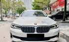 BMW 520i 2021 - Màu trắng, siêu lướt 17.000km