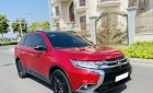 Mitsubishi Outlander 2019 - Màu đỏ, nội thất đen