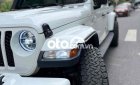Jeep Gladiator  cần để lại xe  .GLADIATOR trắng . 2020 - cần để lại xe jeep .GLADIATOR trắng .