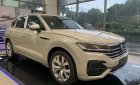 Volkswagen Touareg luxury 2023 - màu trắng sang trọng, đẹp mắt, xe nhập khẩu nguyên chiếc, tặng voucher phụ kiện 200 triệu ++ 0% lãi suấ