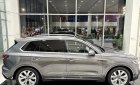 Volkswagen Touareg luxury 2023 - màu xám sang trọng, đẹp mắt, xe nhập khẩu nguyên chiếc, tặng voucher phụ kiện 400 triệu ++ 0% lãi suất