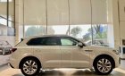 Volkswagen Touareg luxury 2023 - màu trắng sang trọng, nhập khẩu nguyên chiếc, tặng voucher phụ kiện hàng trăm triệu đồng và 0% lãi suất