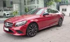 Mercedes-Benz C200 2019 - Cần bán lại xe Mercedes Benz sản xuất 2019, màu đỏ, tên tư nhân xe đi gia đình