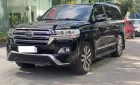 Toyota Land Cruiser VX.S 5.7 2016 - Bán Toyota Land Cruiser VX.S 5.7 nhập Trung Đông, đời 2016, giá cả thương lượng