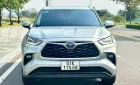 Toyota Highlander Limited Hybrid AWD 2020 - Bán xe Toyota Highlander Limited Hybrid AWD đời 2020, màu xám, xe nhập Mỹ