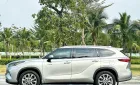 Toyota Highlander Limited Hybrid AWD 2020 - Bán xe Toyota Highlander Limited Hybrid AWD đời 2020, màu xám, xe nhập Mỹ