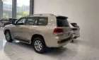 Toyota Land Cruiser 4.6V8 2016 - Land Cruiser 4.6V8 2016, đăng ký tên tư nhân, xe 1 chủ, xe cực đẹp.