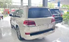 Lexus LX 570 2012 - Em đang có chiếc Lexus LX570 màu vàng cát bản xuất Mỹ , xe sản xuất năm 2012 xe còn nguyên bản. Xe đã lăn bánh 13 vạn Km